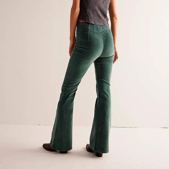 We The Free Jayde Cord Flare Jean - Picture 3 of 6